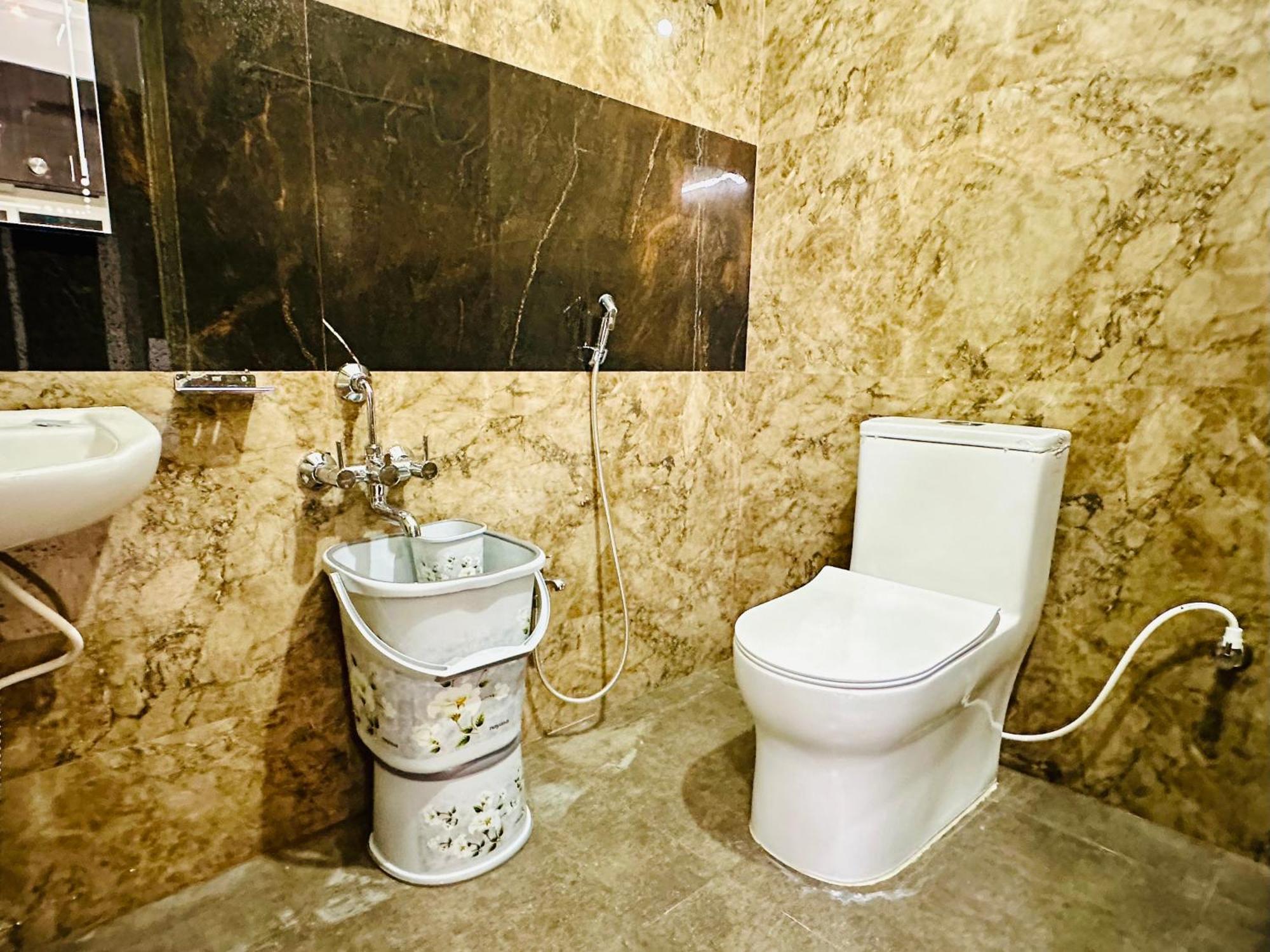 Truelife - 3Bhk Family Suites - Ps4 Pure Veg Restaurant On The Way To Balaji Temple - 2500 Sft Large Signature Apartment - Modular Kitchen - Super Fast Wifi, Smart Tv, 250 Jio Channels - Parking - Easy Access To All Temples - Top Service With Lots Of Тирупати Экстерьер фото