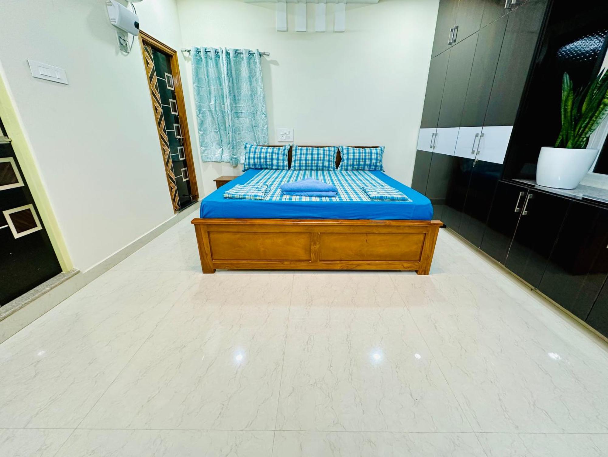 Truelife - 3Bhk Family Suites - Ps4 Pure Veg Restaurant On The Way To Balaji Temple - 2500 Sft Large Signature Apartment - Modular Kitchen - Super Fast Wifi, Smart Tv, 250 Jio Channels - Parking - Easy Access To All Temples - Top Service With Lots Of Тирупати Экстерьер фото