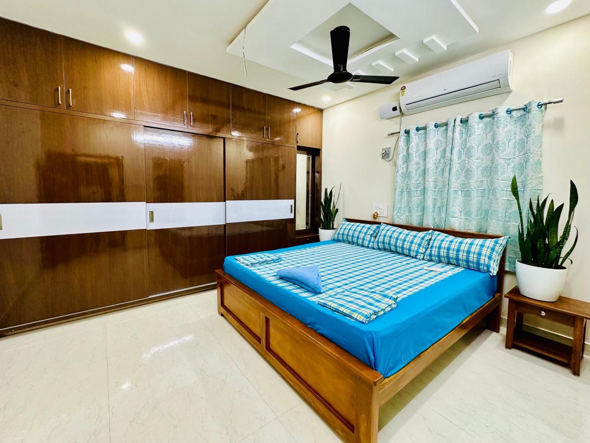 Truelife - 3Bhk Family Suites - Ps4 Pure Veg Restaurant On The Way To Balaji Temple - 2500 Sft Large Signature Apartment - Modular Kitchen - Super Fast Wifi, Smart Tv, 250 Jio Channels - Parking - Easy Access To All Temples - Top Service With Lots Of Тирупати Экстерьер фото